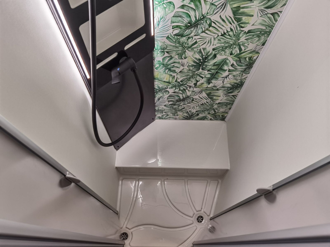 Semi-integrated motorhome Eura Mobil PROFILA T 726 QF FREESTYLE / SONDERMODELL 2026: picture 21