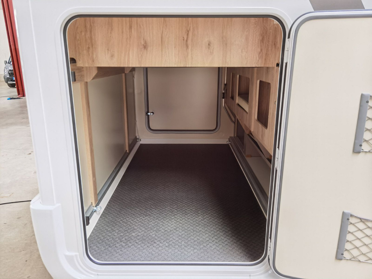 Semi-integrated motorhome Eura Mobil PROFILA T 726 QF FREESTYLE / SONDERMODELL 2026: picture 11