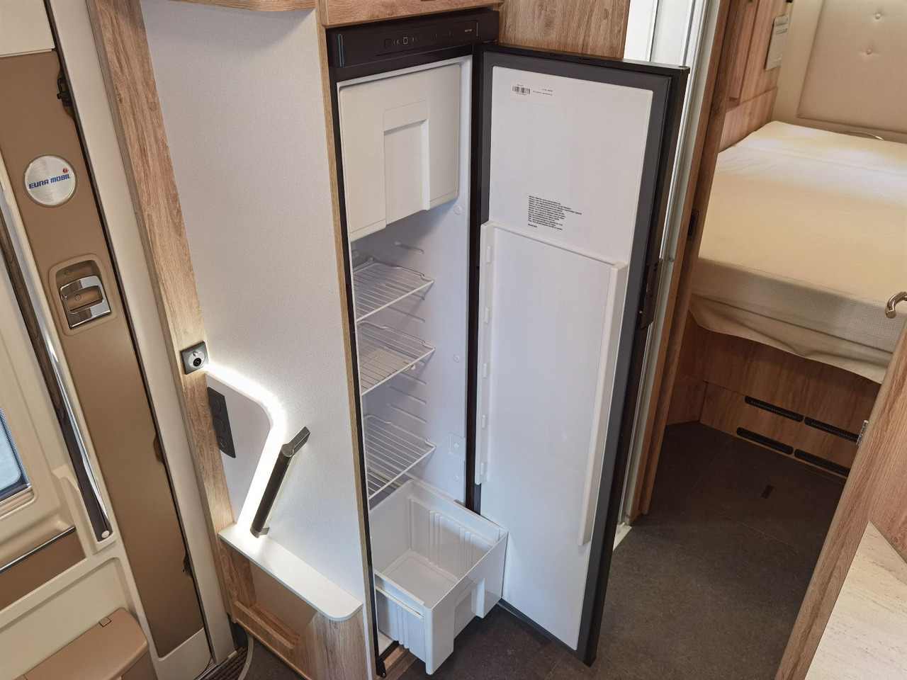 Semi-integrated motorhome Eura Mobil PROFILA T 726 QF FREESTYLE / SONDERMODELL 2026: picture 18