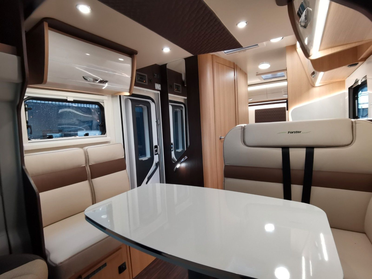 Semi-integrated motorhome Forster T 699 HB / 140PS / HUBBETT & HECKBETT: picture 11 Semi-integrated motorhome Forster T 699 HB / 140PS / HUBBETT & HECKBETT: picture 11