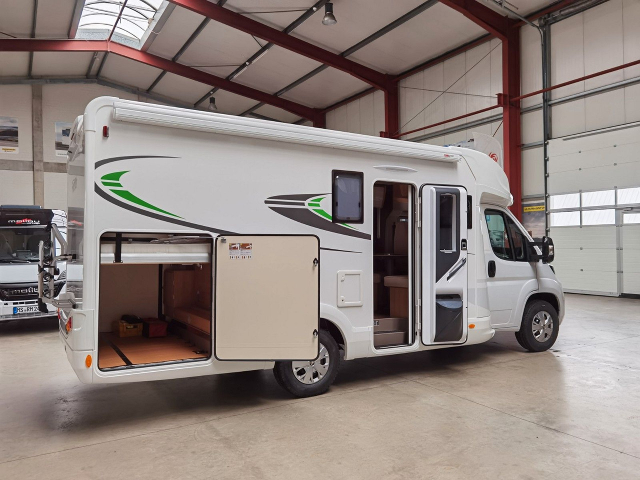 Semi-integrated motorhome Forster T 699 HB / 140PS / HUBBETT & HECKBETT: picture 8 Semi-integrated motorhome Forster T 699 HB / 140PS / HUBBETT & HECKBETT: picture 8