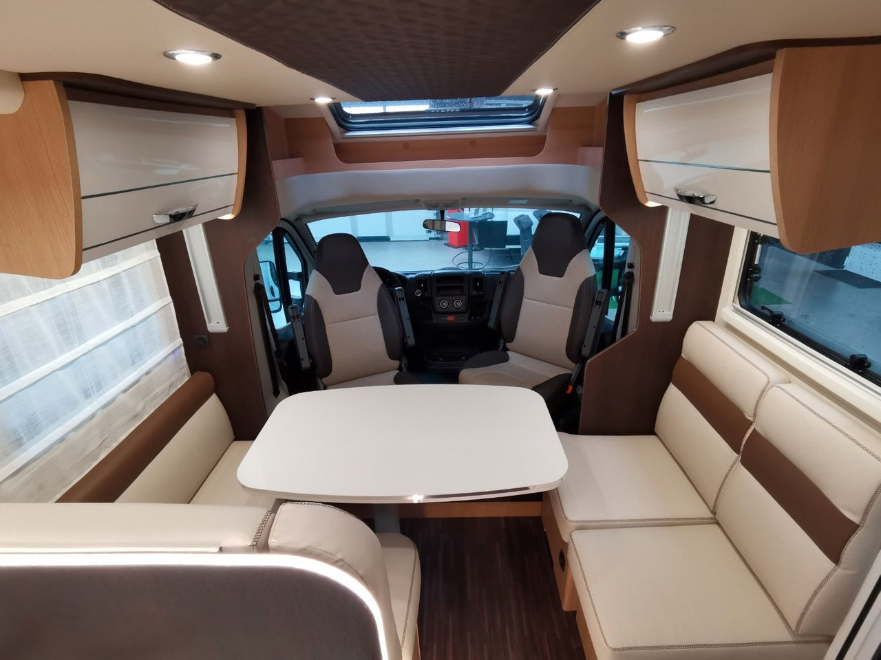 Semi-integrated motorhome Forster T 699 HB / 140PS / HUBBETT & HECKBETT: picture 12 Semi-integrated motorhome Forster T 699 HB / 140PS / HUBBETT & HECKBETT: picture 12