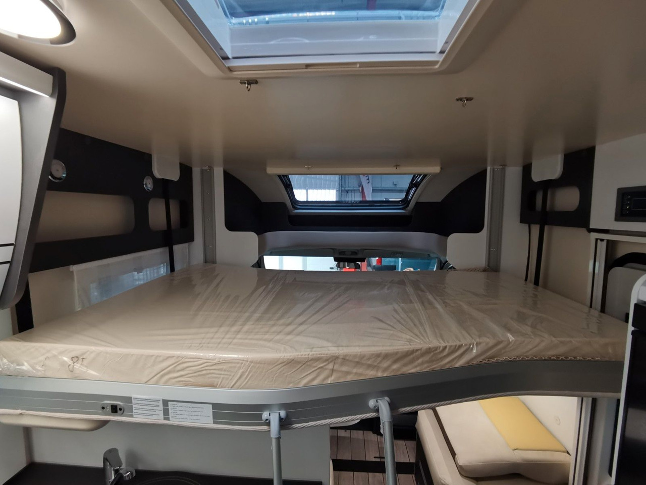 Semi-integrated motorhome Forster T 745 EB / -2025- / 180 PS- 8.G. AUTOMATIK: picture 19 Semi-integrated motorhome Forster T 745 EB / -2025- / 180 PS- 8.G. AUTOMATIK: picture 19
