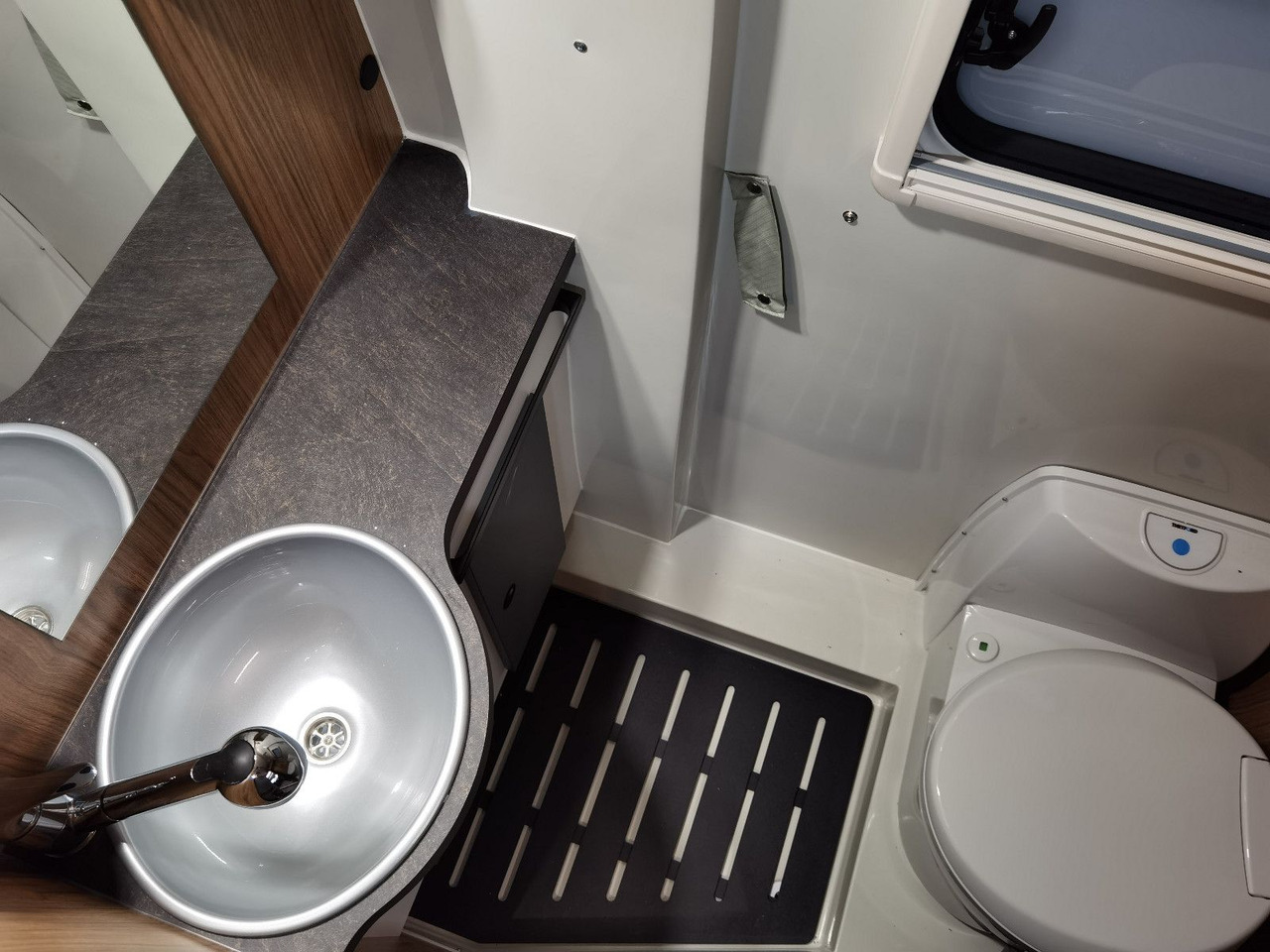 Camper van Karmann DEXTER 600 /- 2026-/ 8G.AUTOMATIK/ EINZELBETTEN: picture 20