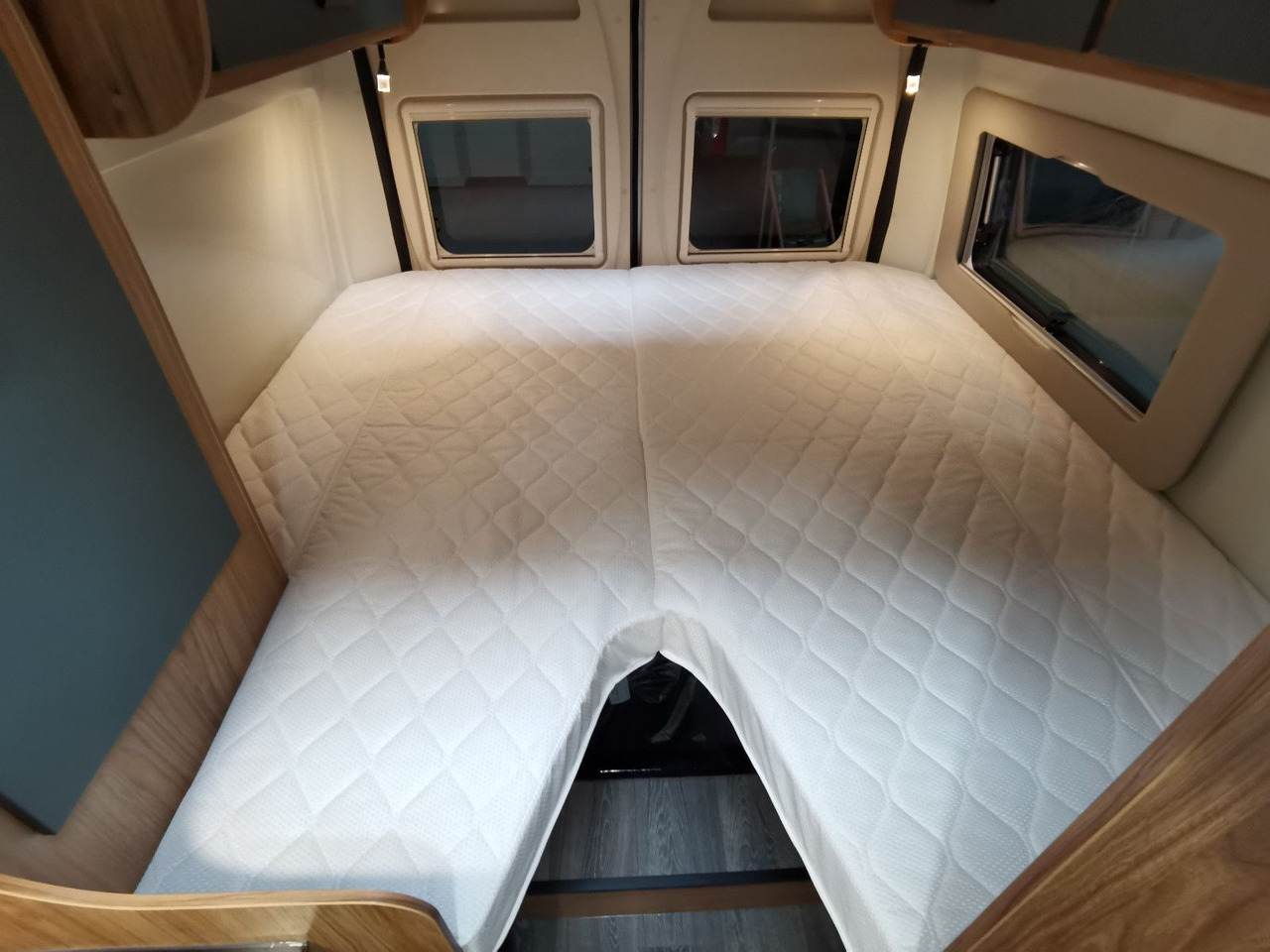 Camper van Karmann DEXTER 600 /- 2026-/ 8G.AUTOMATIK/ EINZELBETTEN: picture 19