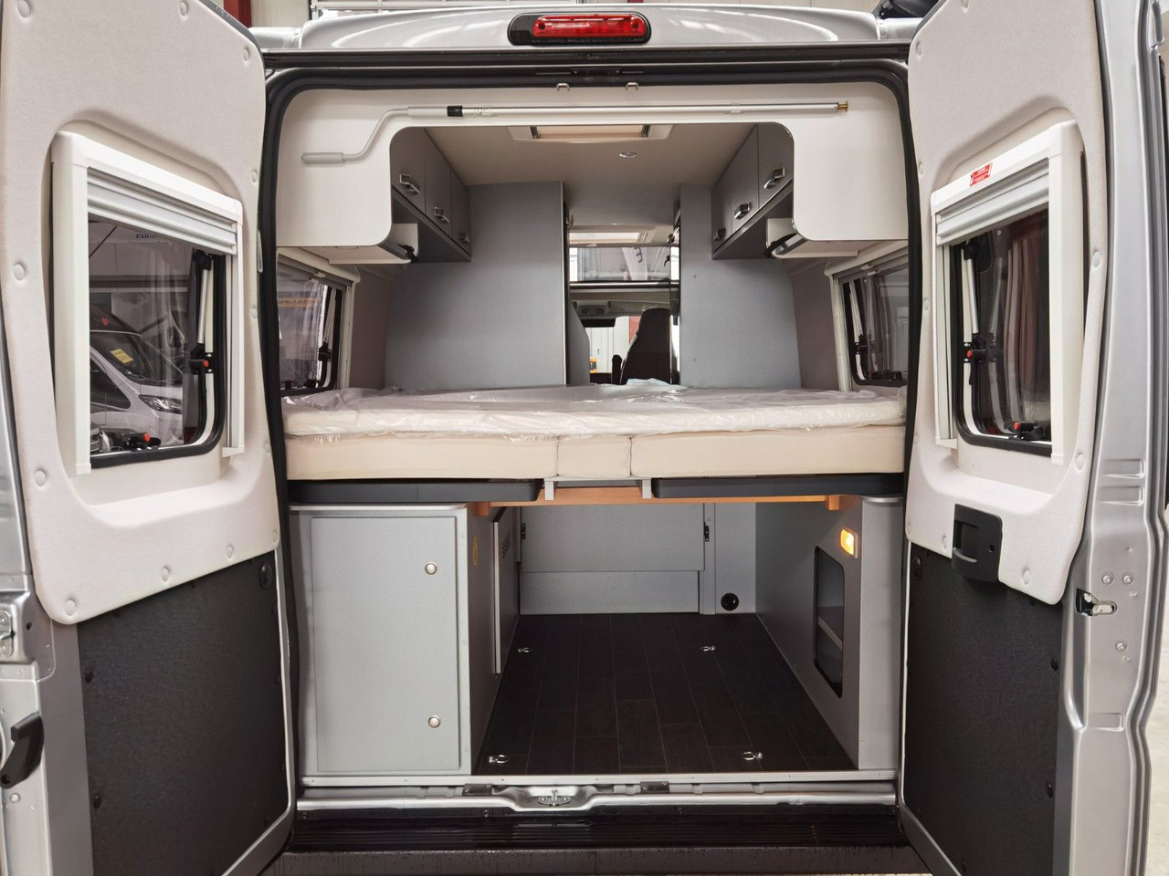 Camper van Weinsberg CARABUS 630 ME-EDITION FIRE /-2026-/EINZELBETTEN: picture 11 Camper van Weinsberg CARABUS 630 ME-EDITION FIRE /-2026-/EINZELBETTEN: picture 11