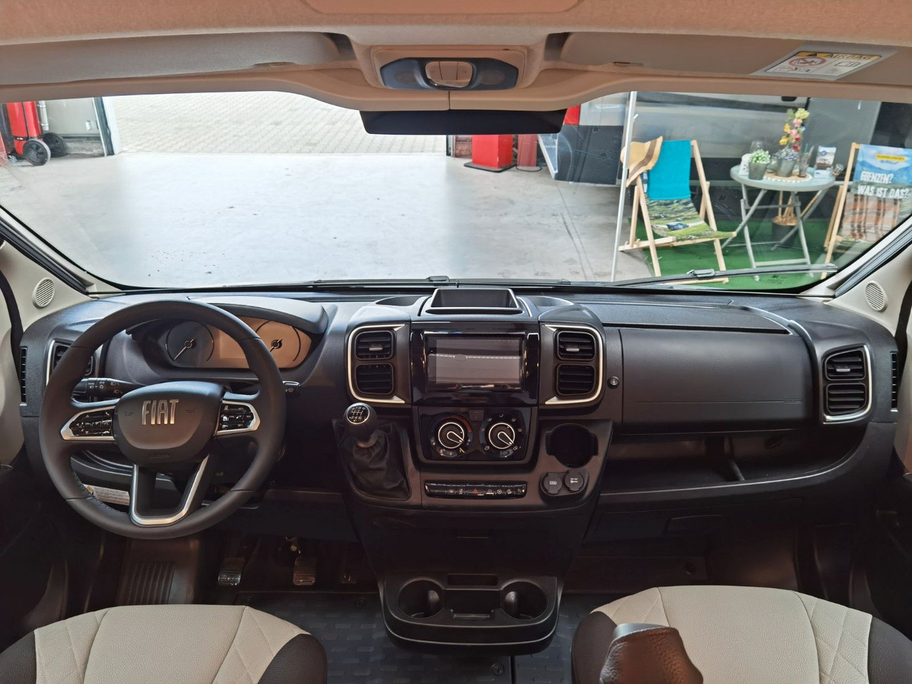 Camper van Weinsberg CARABUS 630 ME-EDITION FIRE /-2026-/EINZELBETTEN: picture 12 Camper van Weinsberg CARABUS 630 ME-EDITION FIRE /-2026-/EINZELBETTEN: picture 12