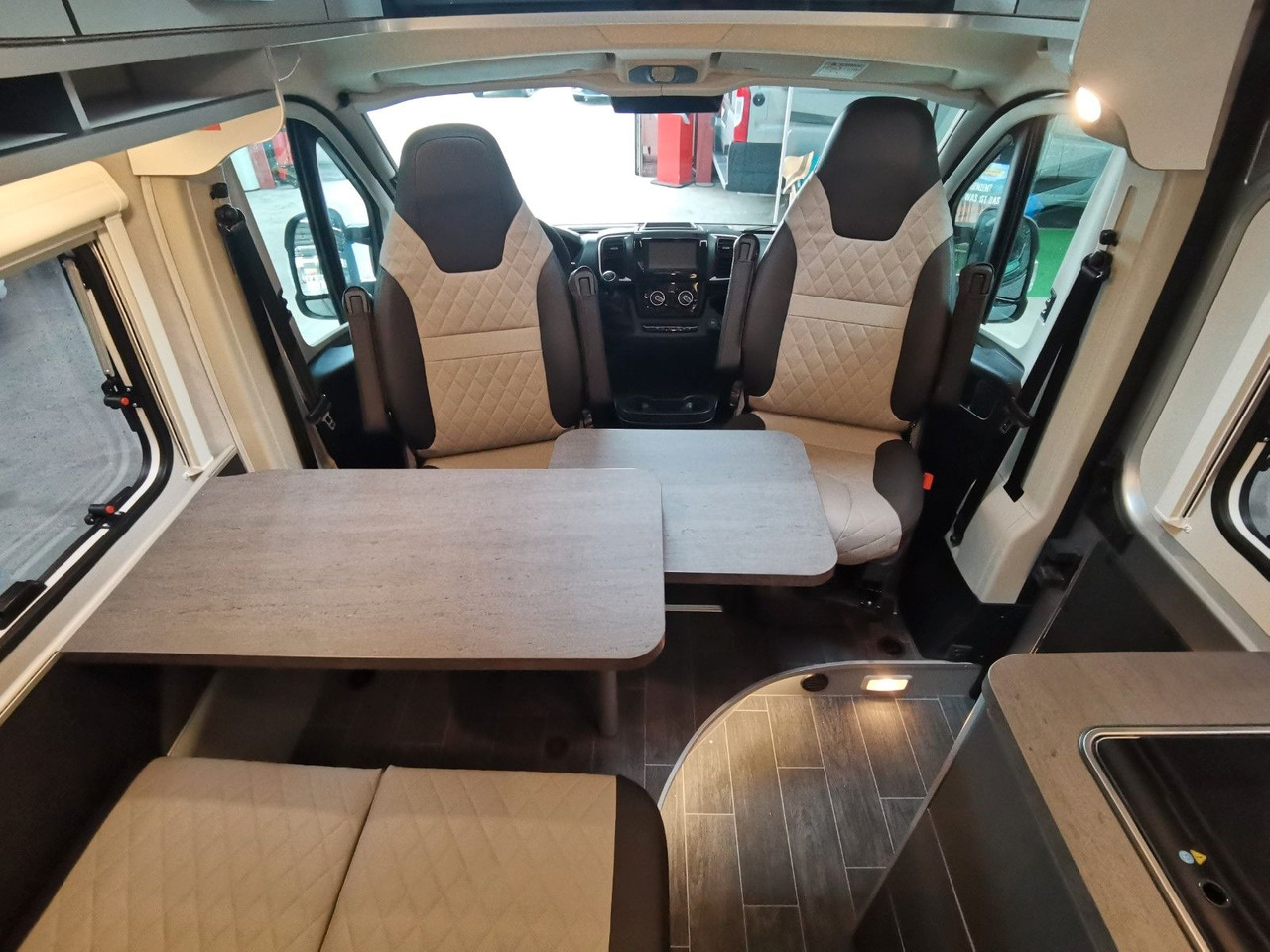 Camper van Weinsberg CARABUS 630 ME-EDITION FIRE /-2026-/EINZELBETTEN: picture 14 Camper van Weinsberg CARABUS 630 ME-EDITION FIRE /-2026-/EINZELBETTEN: picture 14