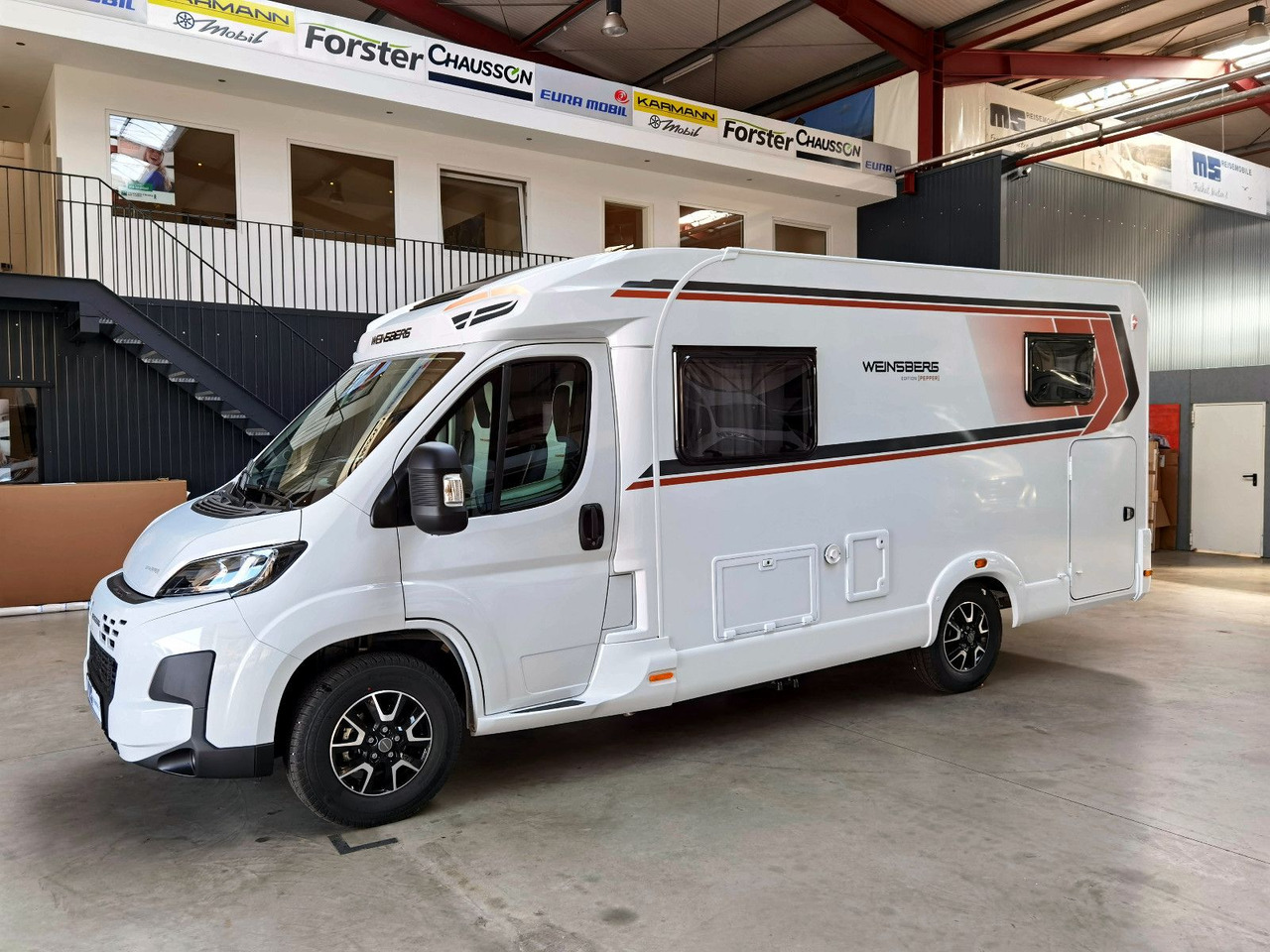 Weinsberg CARACOMPACT 600 MEG EDITION PEPPER / MODELL 2025 - Semi-integrated motorhome: picture 4 Weinsberg CARACOMPACT 600 MEG EDITION PEPPER / MODELL 2025 - Semi-integrated motorhome: picture 4