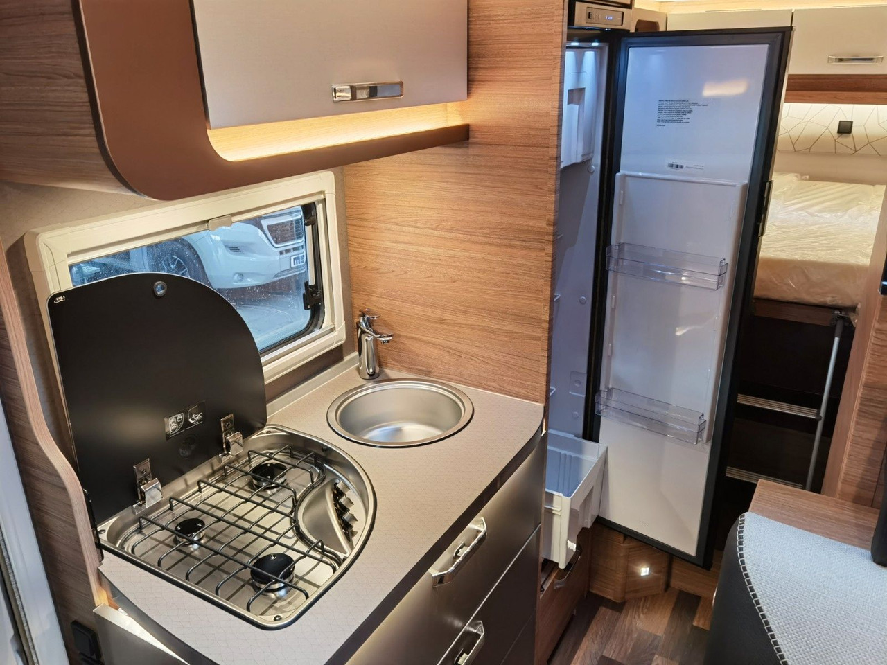 Semi-integrated motorhome Weinsberg CARACOMPACT 600 MEG EDITION PEPPER / MODELL 2025: picture 15