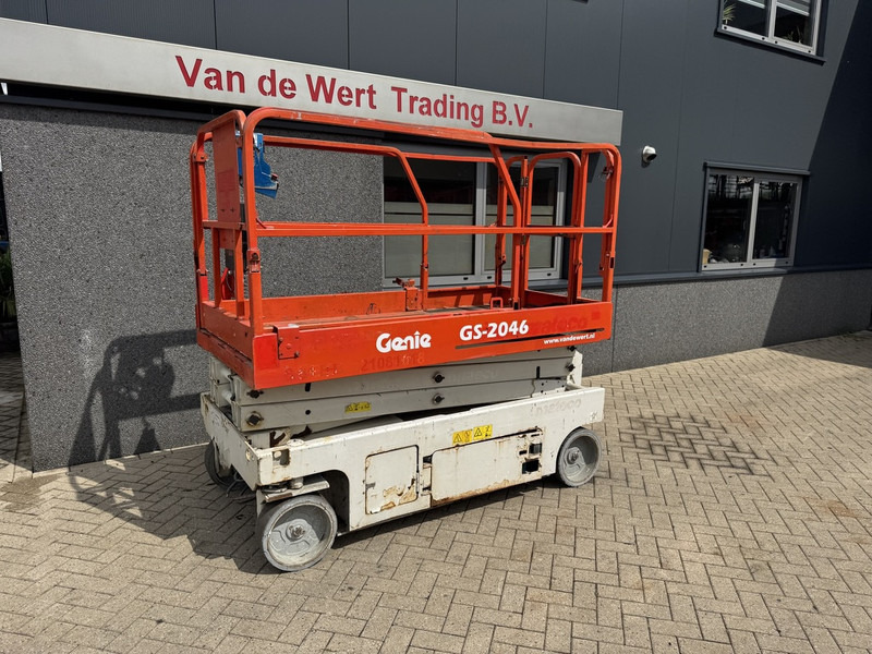 Genie GS2046 schaarlift schaar hoogwerker 2012 uur 8mtr werkhoogte - Scissor lift: picture 2 Genie GS2046 schaarlift schaar hoogwerker 2012 uur 8mtr werkhoogte - Scissor lift: picture 2
