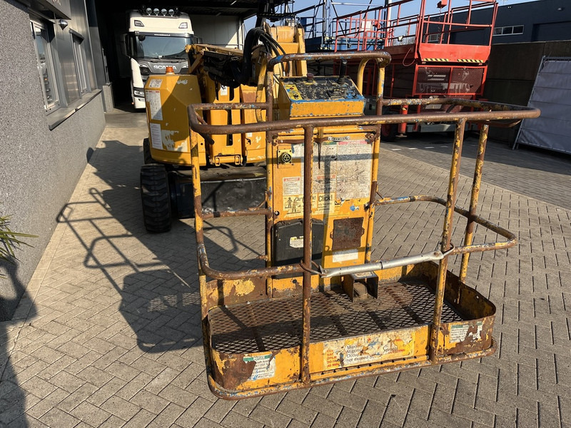 Genie Z-34/22 Knikarmhoogwerker 12.5M werkhoogte 4X4 Kubota Diesel 2002 - Articulated boom: picture 5 Genie Z-34/22 Knikarmhoogwerker 12.5M werkhoogte 4X4 Kubota Diesel 2002 - Articulated boom: picture 5