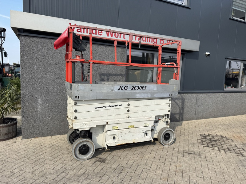 JLG 2630ES schaarlift schaar hoogwerker 2014 uur 10mtr werkhoogte - Scissor lift: picture 2 JLG 2630ES schaarlift schaar hoogwerker 2014 uur 10mtr werkhoogte - Scissor lift: picture 2
