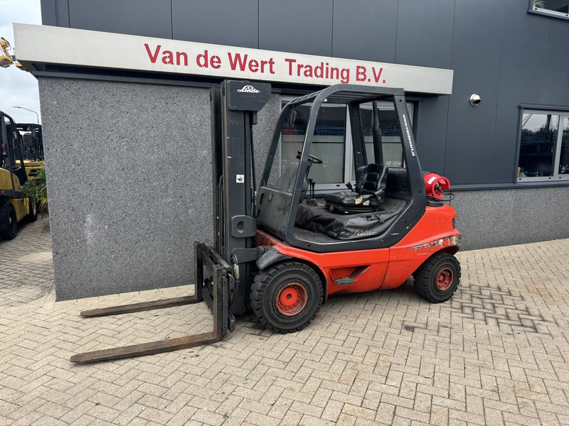 Linde H30T-03 Triplo 475 Freelift/Sideshift/4e functie LPG 1998 - LPG forklift: picture 2 Linde H30T-03 Triplo 475 Freelift/Sideshift/4e functie LPG 1998 - LPG forklift: picture 2