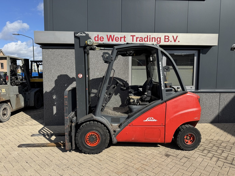 Linde H35D triplo550 Freelift / Sideshift 2007 VW DIESEL - Diesel forklift: picture 1 Linde H35D triplo550 Freelift / Sideshift 2007 VW DIESEL - Diesel forklift: picture 1