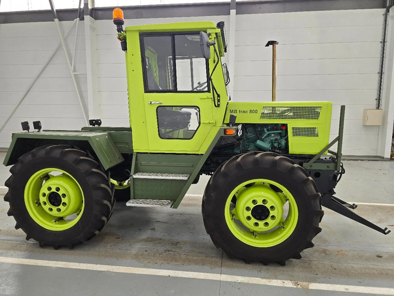 MB Trac MB TRAC 800 / NIEUWE TOESTAND - NOUVELLE CONDITION - NEW CONDITION - NEUER ZUSTAND - Farm tractor: picture 4 MB Trac MB TRAC 800 / NIEUWE TOESTAND - NOUVELLE CONDITION - NEW CONDITION - NEUER ZUSTAND - Farm tractor: picture 4