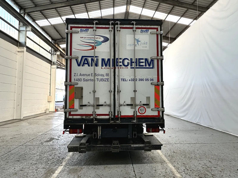 Mercedes-Benz Atego 1624 - Curtainsider truck: picture 4 Mercedes-Benz Atego 1624 - Curtainsider truck: picture 4