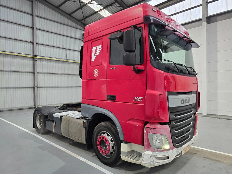 DAF XF 106.460 EURO 6 / RETARDER / MANUEL / AIRCO - Tractor unit: picture 3 DAF XF 106.460 EURO 6 / RETARDER / MANUEL / AIRCO - Tractor unit: picture 3