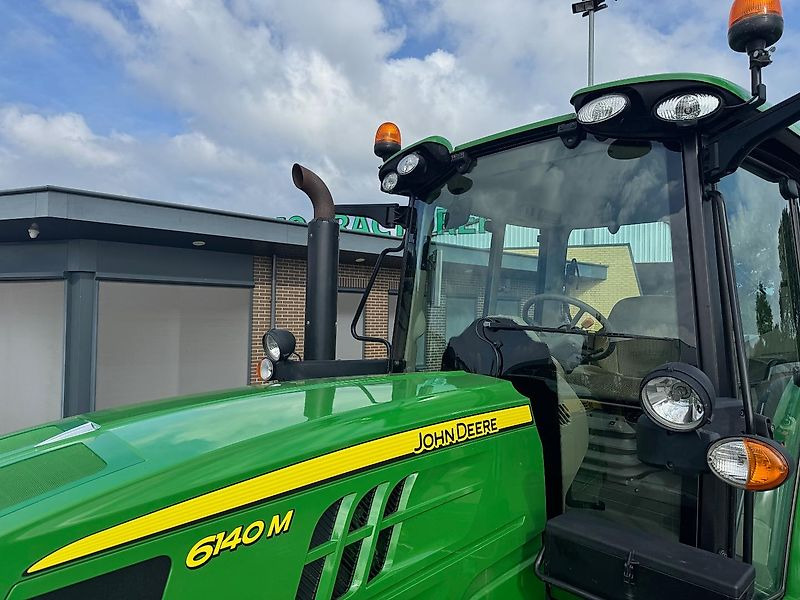 John Deere 6140M AQ+ 40KM 2022 1795 UUR TLS MCS LUCHTDRUK!!! - Farm tractor: picture 5 John Deere 6140M AQ+ 40KM 2022 1795 UUR TLS MCS LUCHTDRUK!!! - Farm tractor: picture 5