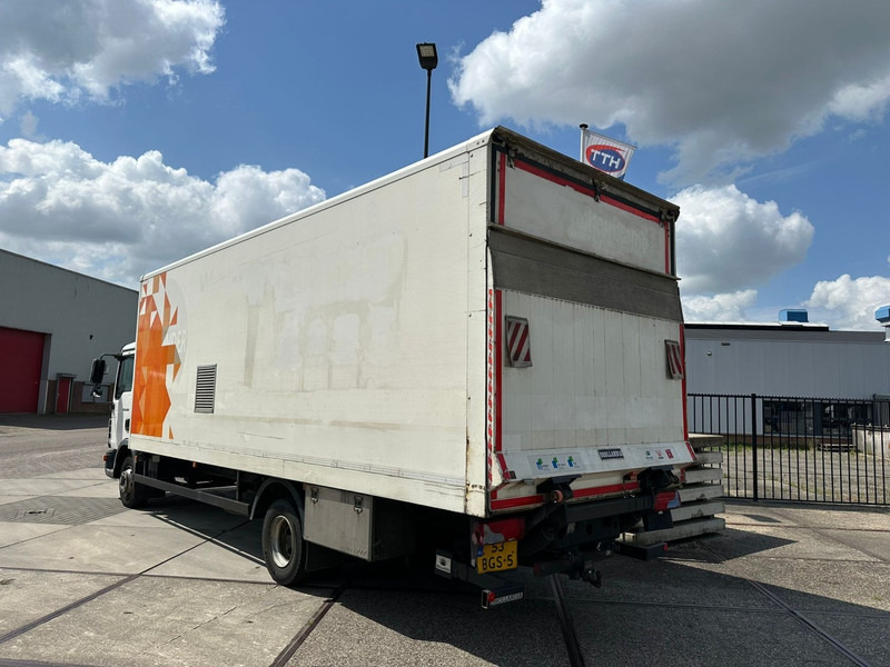 MAN TGL 12.220 4X2 BB Box + Taillift Manual gearbox NL Truck - Box truck: picture 4 MAN TGL 12.220 4X2 BB Box + Taillift Manual gearbox NL Truck - Box truck: picture 4
