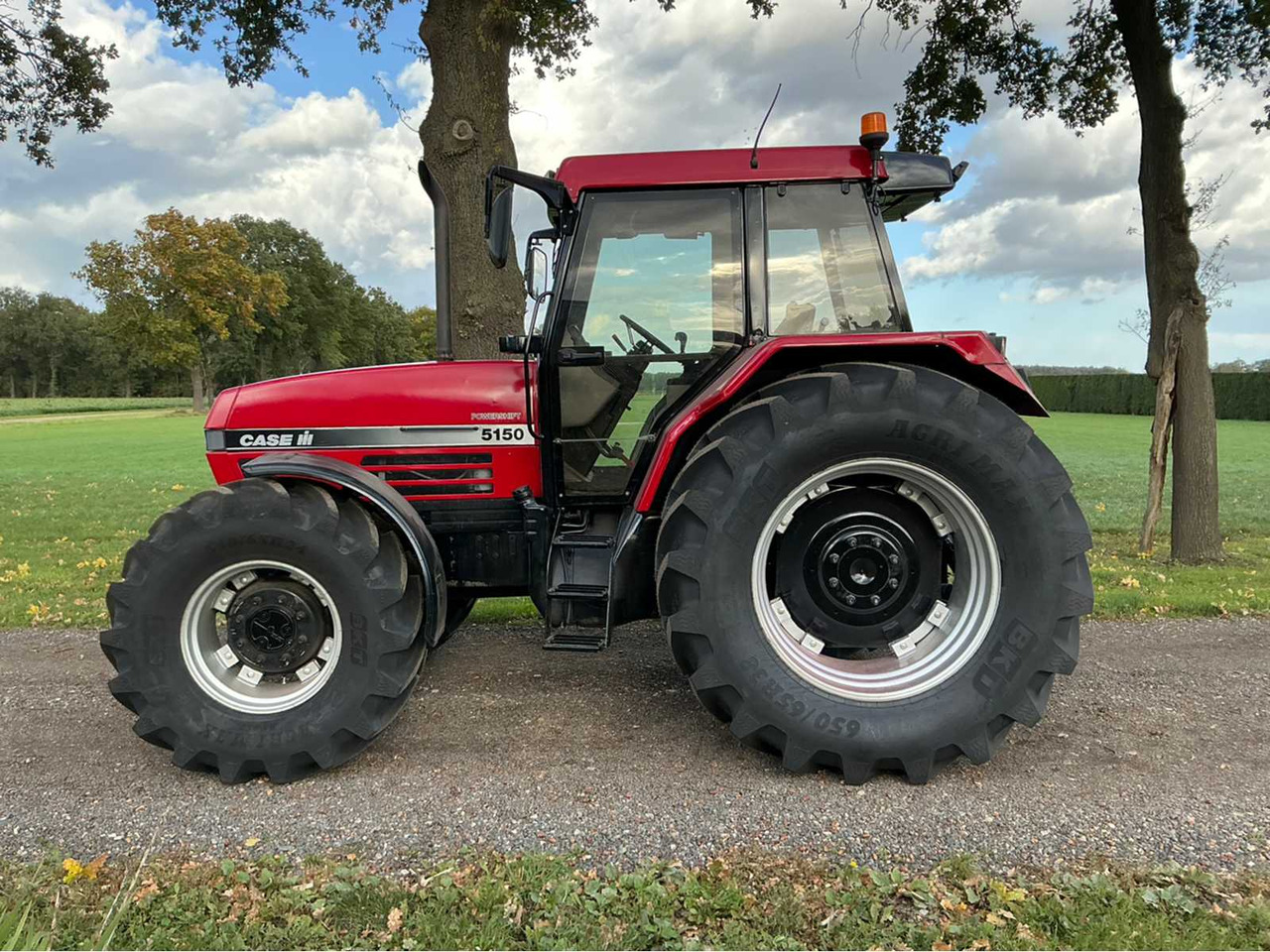 1993 CASE IH MAXXUM 5150 ALL-WHEEL DRIVE FARM TRACTOR - Farm tractor: picture 2 1993 CASE IH MAXXUM 5150 ALL-WHEEL DRIVE FARM TRACTOR - Farm tractor: picture 2