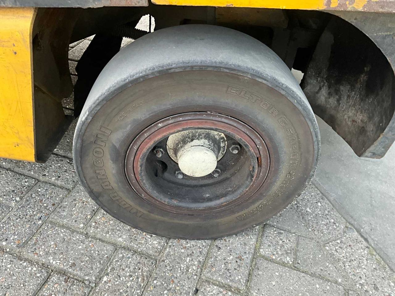 Forklift 1993 YALE GLP 30 TE FORKLIFT: picture 19 Forklift 1993 YALE GLP 30 TE FORKLIFT: picture 19