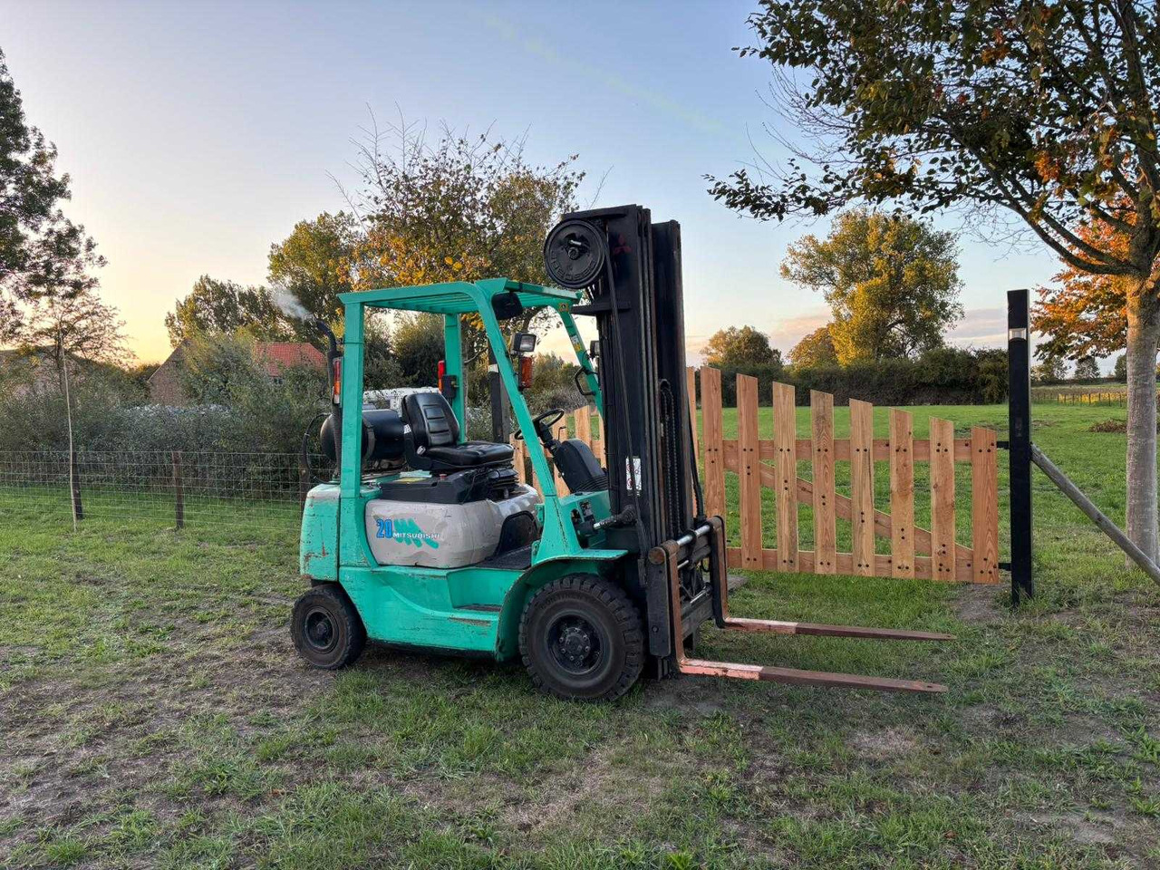 1997 MITSUBISHI FG20 - FORKLIFT - Forklift: picture 2 1997 MITSUBISHI FG20 - FORKLIFT - Forklift: picture 2