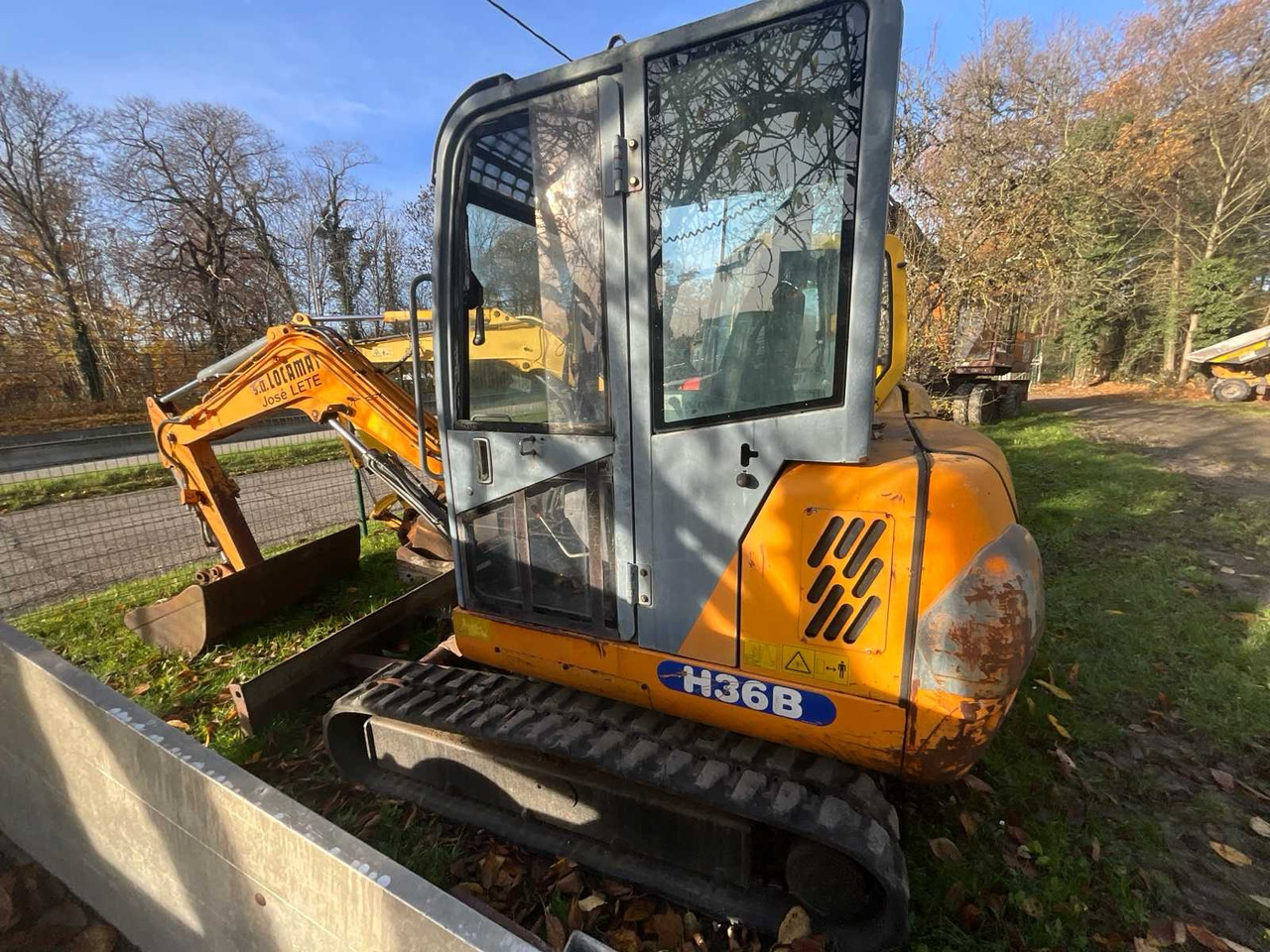 2001 HANIX H36B MINI EXCAVATOR - Mini excavator: picture 3 2001 HANIX H36B MINI EXCAVATOR - Mini excavator: picture 3