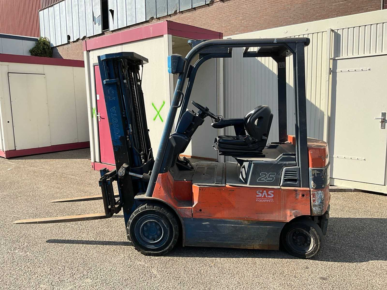 2004 TOYOTA 7FBMF25 FORKLIFT - Forklift: picture 5 2004 TOYOTA 7FBMF25 FORKLIFT - Forklift: picture 5