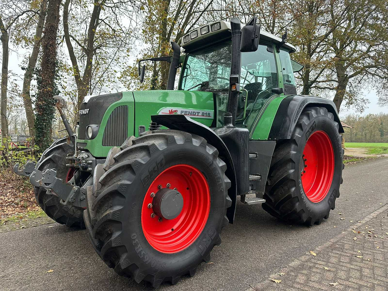 2006 FENDT 818 VARIO TMS ALL-WHEEL DRIVE FARM TRACTOR - Farm tractor: picture 1 2006 FENDT 818 VARIO TMS ALL-WHEEL DRIVE FARM TRACTOR - Farm tractor: picture 1