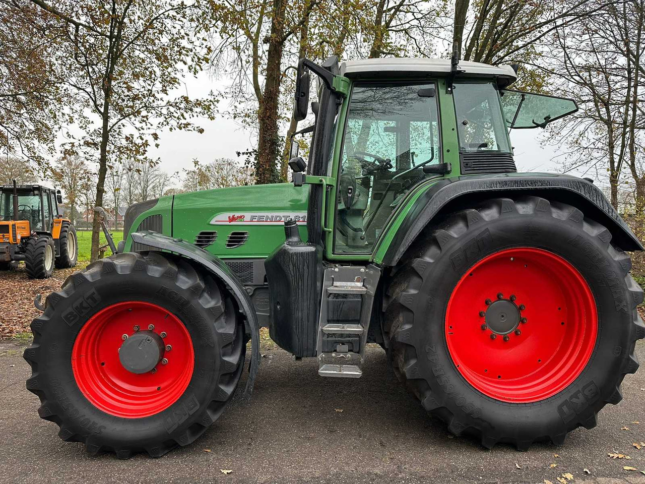 2006 FENDT 818 VARIO TMS ALL-WHEEL DRIVE FARM TRACTOR - Farm tractor: picture 4 2006 FENDT 818 VARIO TMS ALL-WHEEL DRIVE FARM TRACTOR - Farm tractor: picture 4