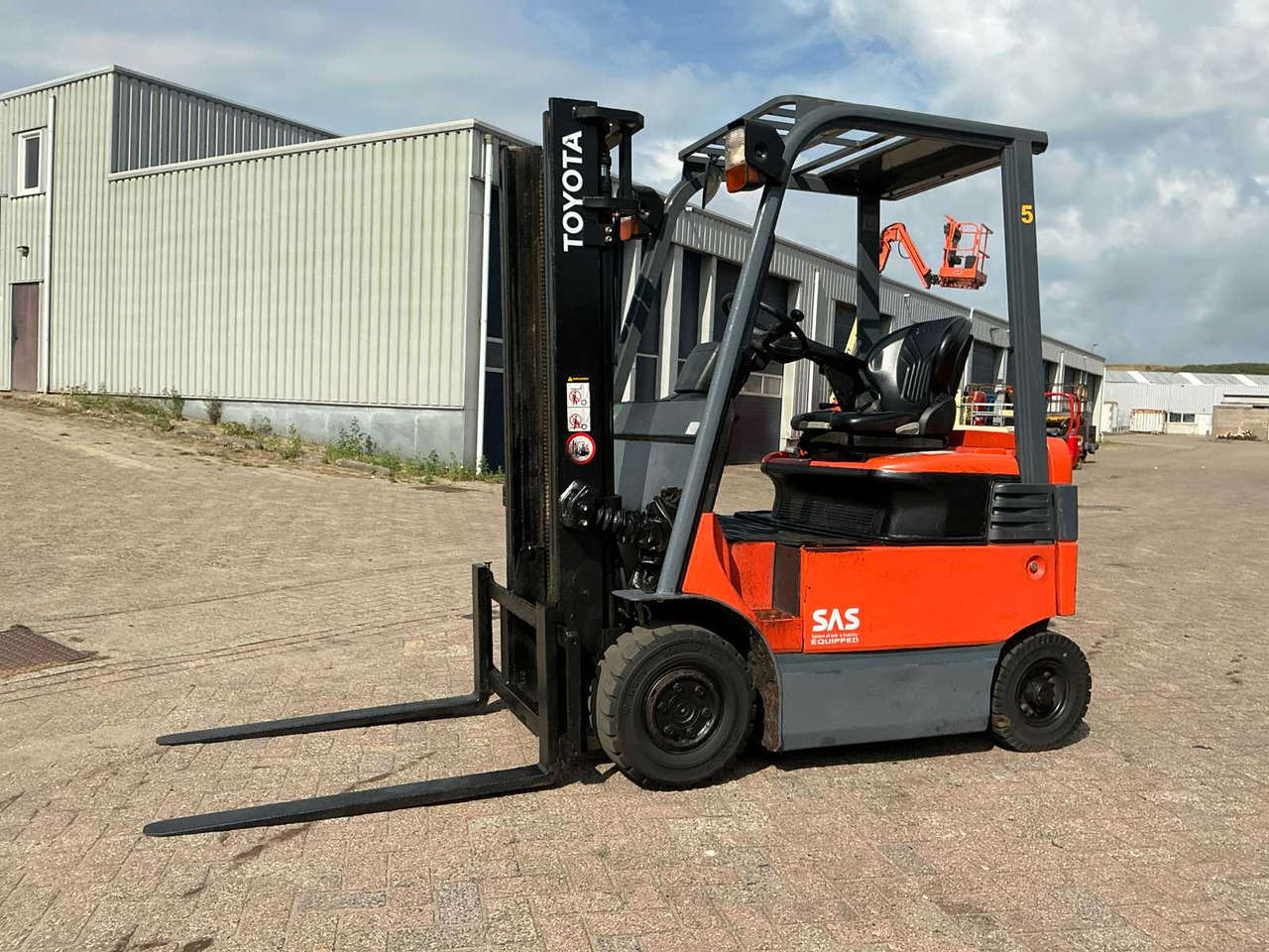 2009 TOYOTA 7FBMF16 FORKLIFT - Forklift: picture 1 2009 TOYOTA 7FBMF16 FORKLIFT - Forklift: picture 1