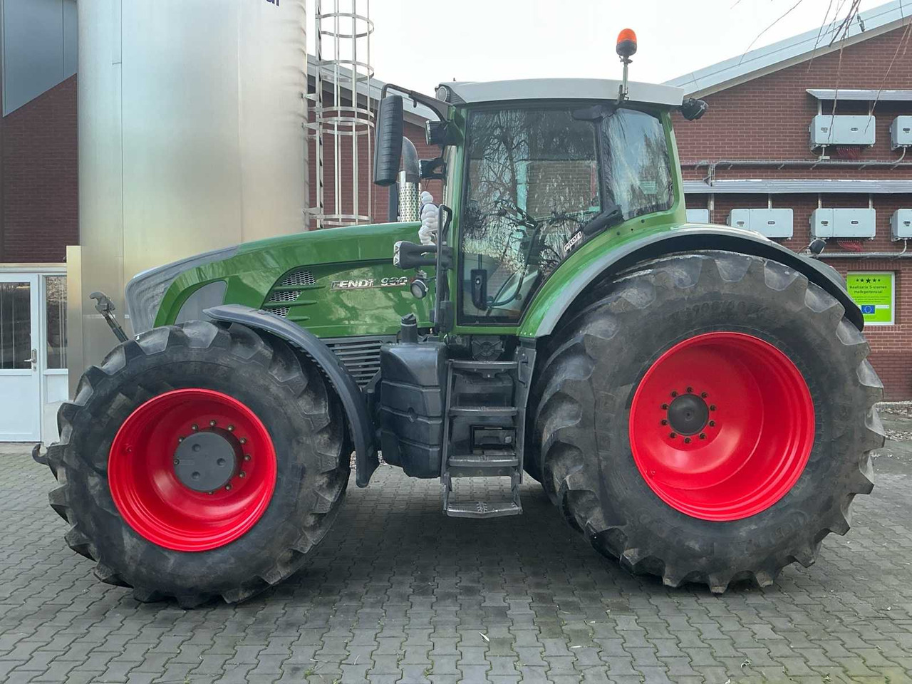 2010 FENDT 930 VARIO ALL-WHEEL DRIVE FARM TRACTOR - Farm tractor: picture 2 2010 FENDT 930 VARIO ALL-WHEEL DRIVE FARM TRACTOR - Farm tractor: picture 2