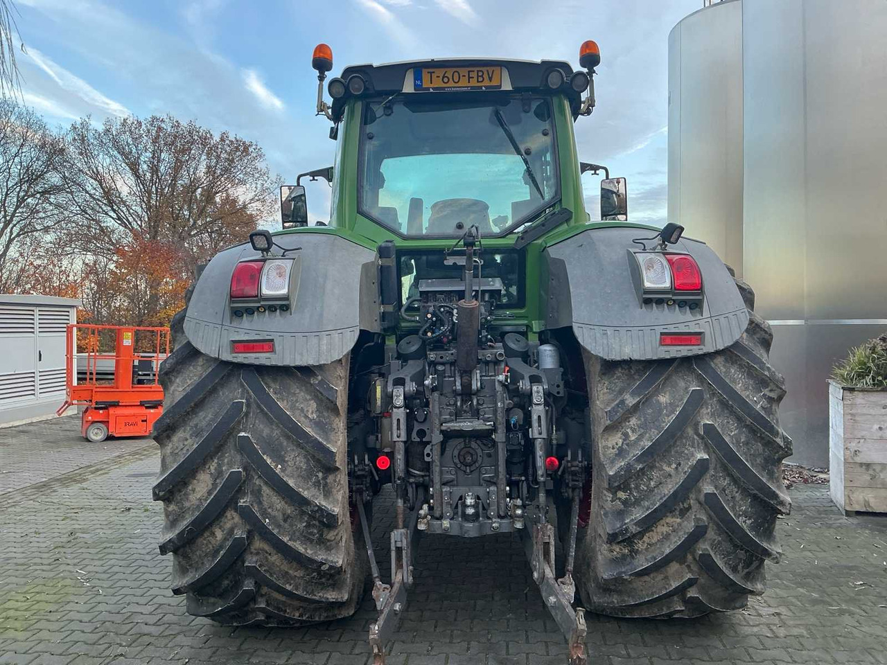 2010 FENDT 930 VARIO ALL-WHEEL DRIVE FARM TRACTOR - Farm tractor: picture 4 2010 FENDT 930 VARIO ALL-WHEEL DRIVE FARM TRACTOR - Farm tractor: picture 4