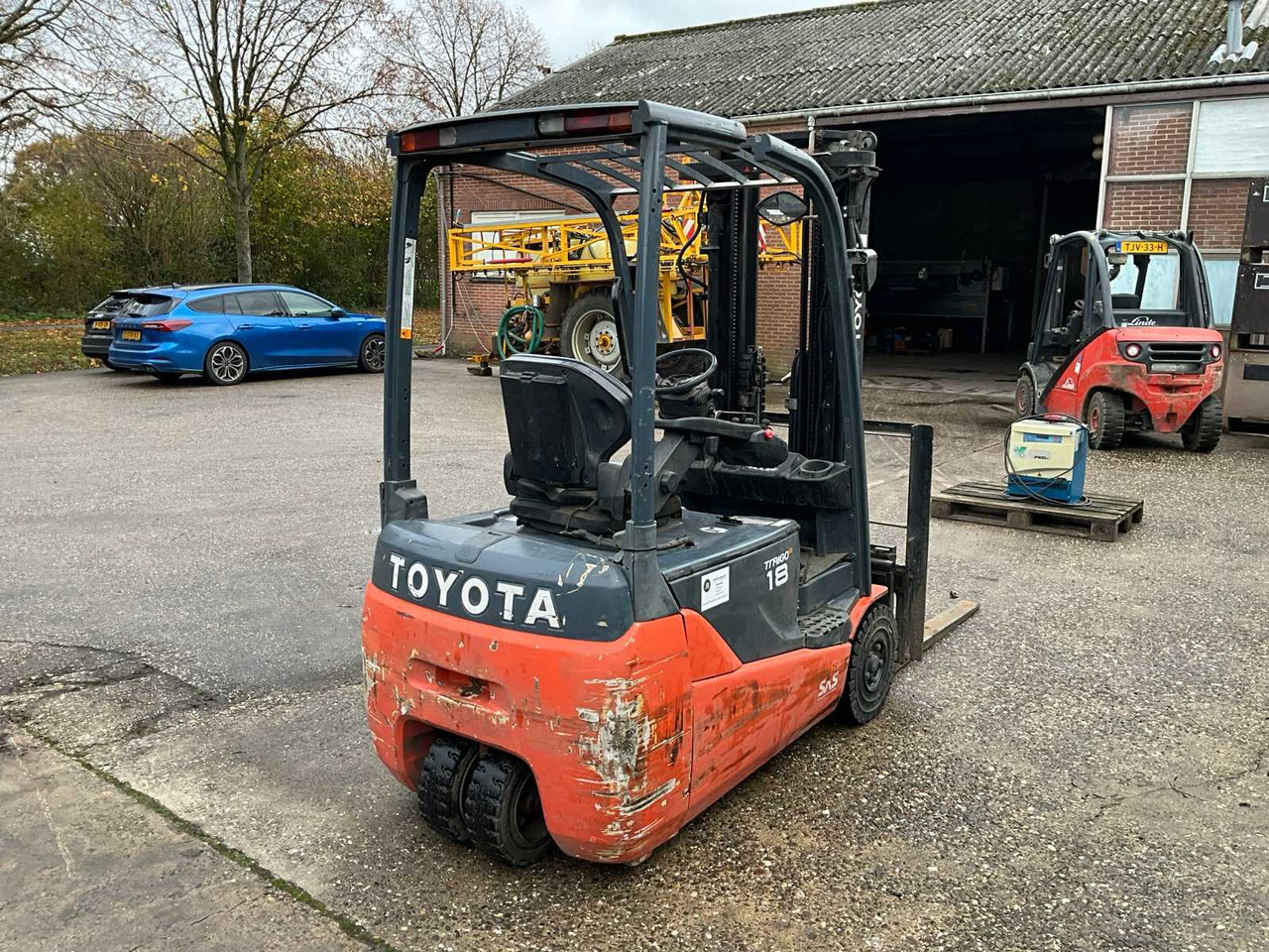 2010 TOYOTA 8FBET18 FORKLIFT - Forklift: picture 4 2010 TOYOTA 8FBET18 FORKLIFT - Forklift: picture 4