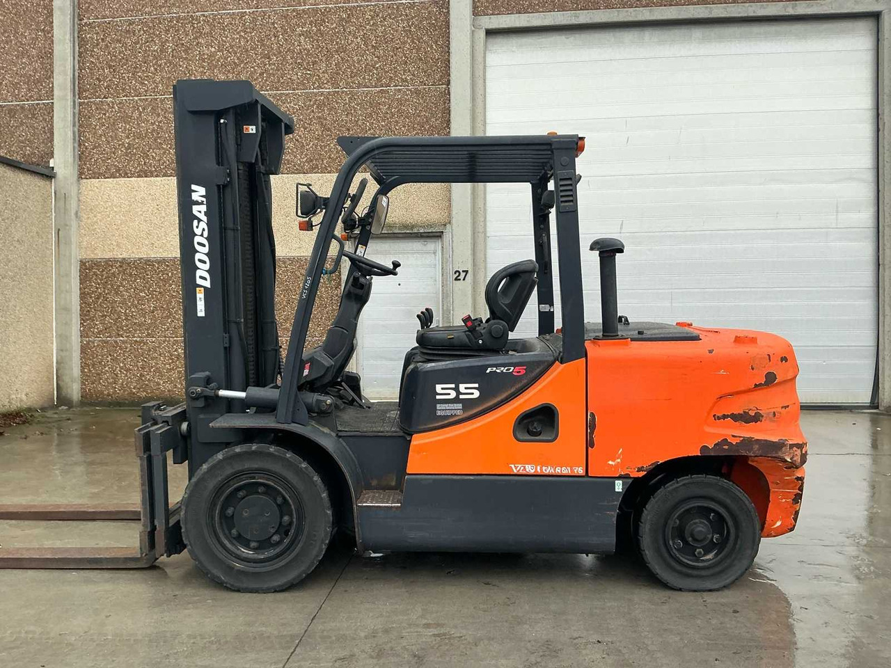 2012 DOOSAN D55C FORKLIFT - Forklift: picture 5 2012 DOOSAN D55C FORKLIFT - Forklift: picture 5