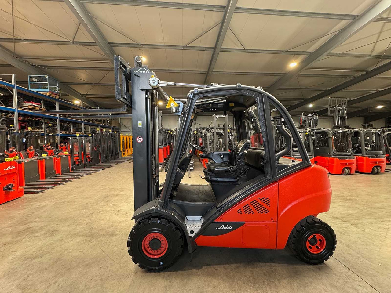 2013 SERVICE + UVV 09/2026 LINDE H30D 3.000KG TRIPLEX 550CM DIESEL FORKLIFT - Forklift: picture 2 2013 SERVICE + UVV 09/2026 LINDE H30D 3.000KG TRIPLEX 550CM DIESEL FORKLIFT - Forklift: picture 2