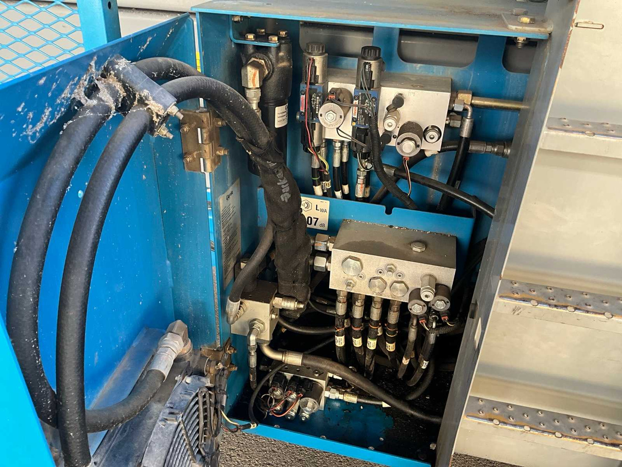 Aerial platform 2014 GENIE GS5390 AERIAL PLATFORM: picture 9 Aerial platform 2014 GENIE GS5390 AERIAL PLATFORM: picture 9