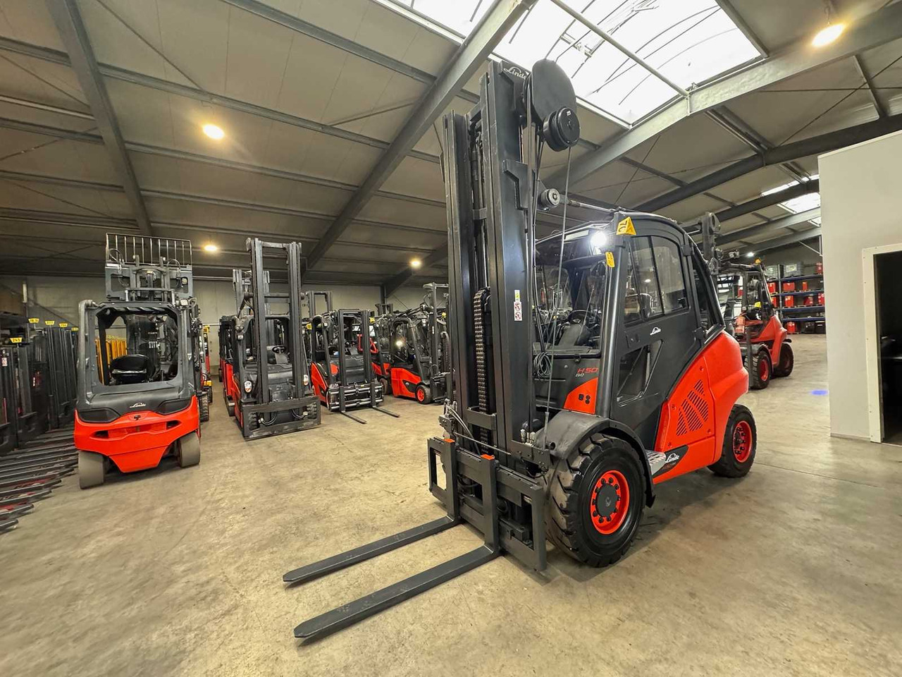 2015 SERVICE + UVV 10/2026 LINDE H50D TRIPLEX 666CM 3RD+4TH+5TH VALVE CAB DIESEL FORKLIFT - Forklift: picture 4 2015 SERVICE + UVV 10/2026 LINDE H50D TRIPLEX 666CM 3RD+4TH+5TH VALVE CAB DIESEL FORKLIFT - Forklift: picture 4