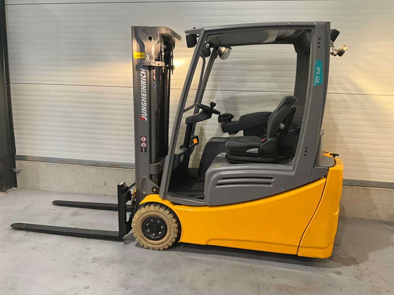 2016 JUNGHEINRICH EFG 216K FORKLIFT TRUCK - Forklift: picture 3 2016 JUNGHEINRICH EFG 216K FORKLIFT TRUCK - Forklift: picture 3