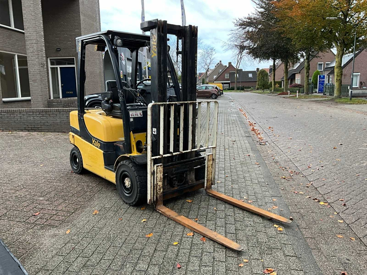 2016 YALE GDP25LX E2200 FORKLIFT - Forklift: picture 5 2016 YALE GDP25LX E2200 FORKLIFT - Forklift: picture 5