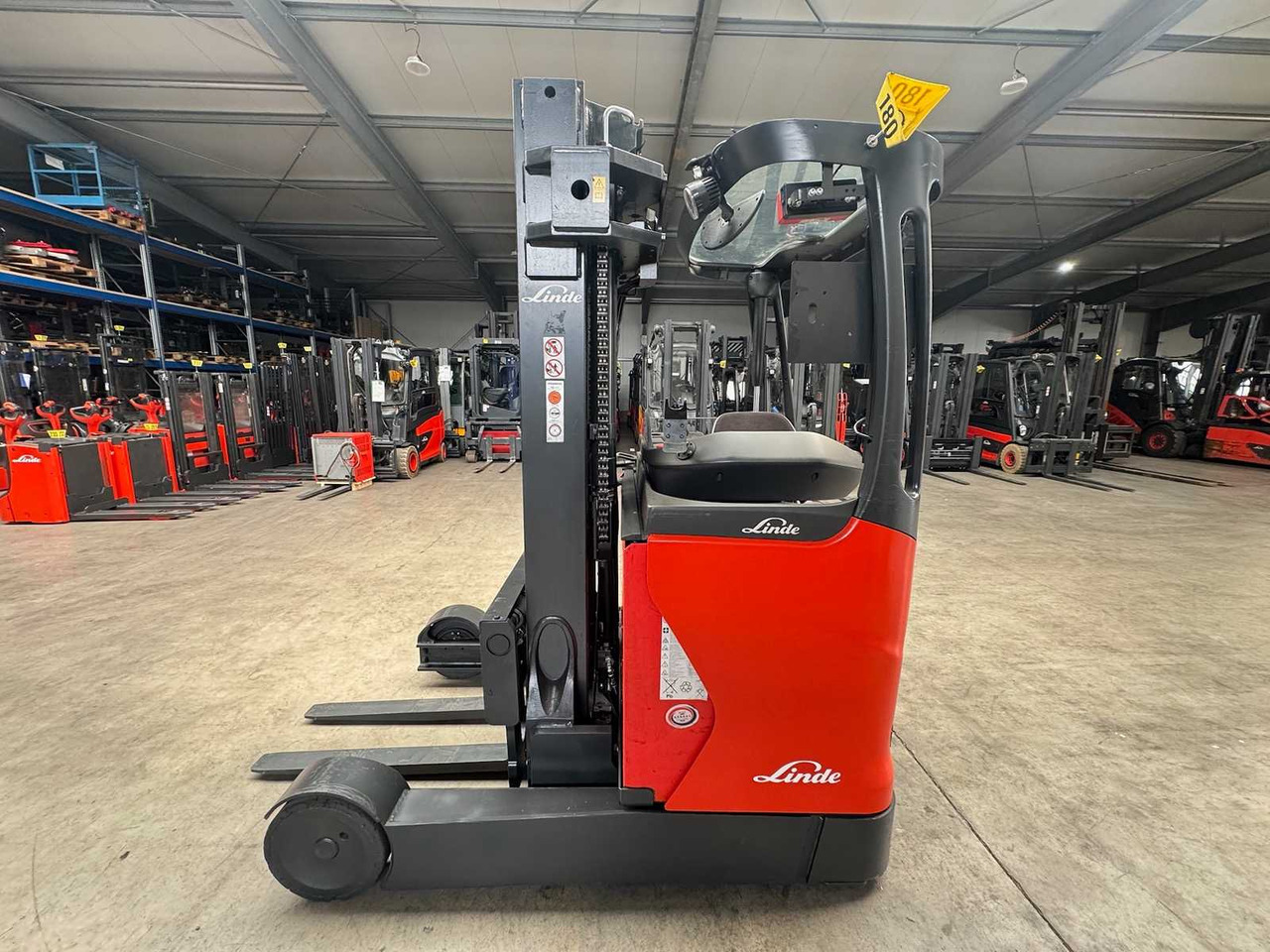 2018 LINDE R20 2,000KG TRIPLEX 505CM RAVAS SCALE ELECTRIC FORKLIFT REACH TRUCK - Forklift: picture 1 2018 LINDE R20 2,000KG TRIPLEX 505CM RAVAS SCALE ELECTRIC FORKLIFT REACH TRUCK - Forklift: picture 1