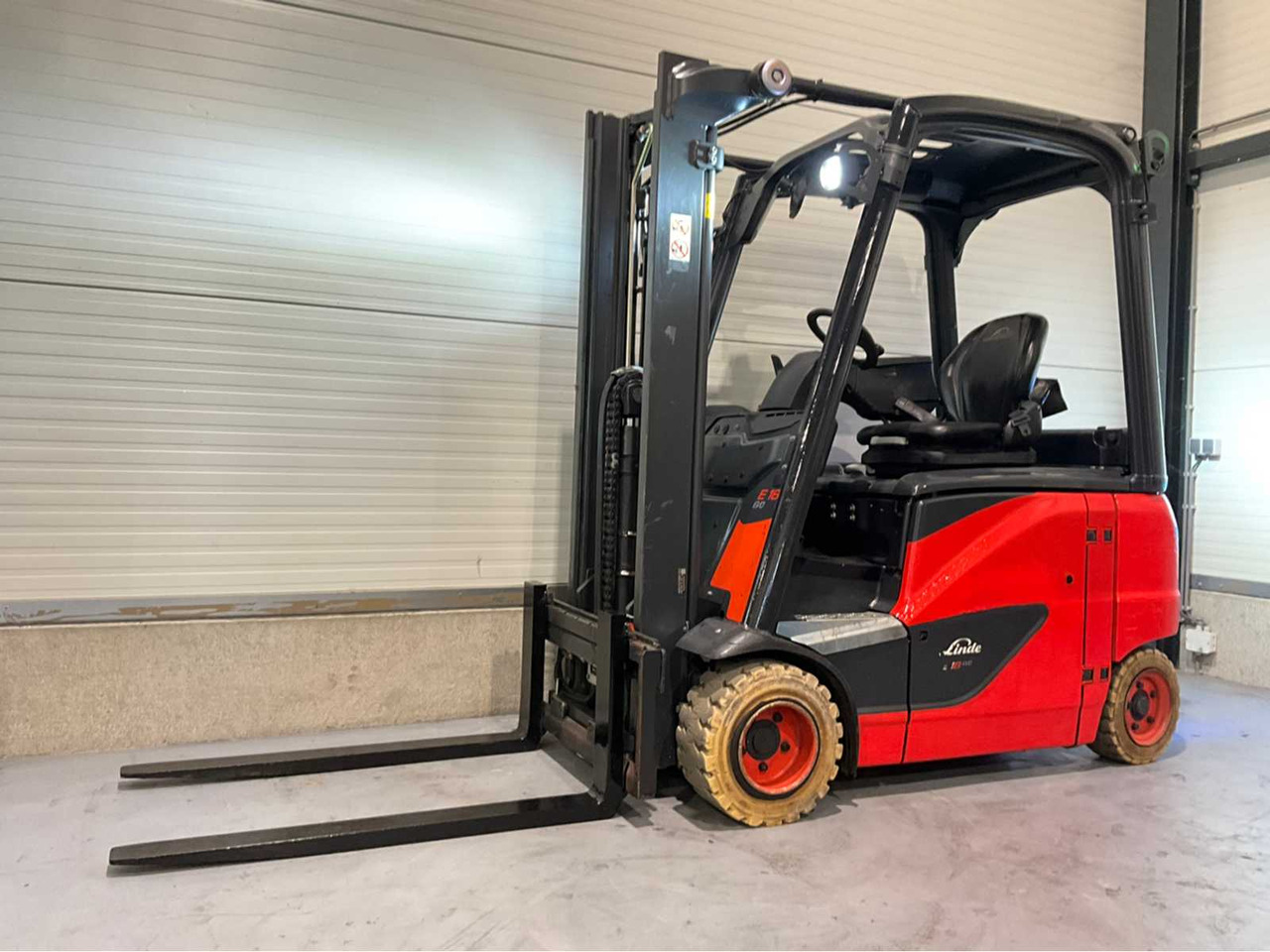 2019 LINDE E18PH-02 1800KG FORKLIFT - Forklift: picture 1 2019 LINDE E18PH-02 1800KG FORKLIFT - Forklift: picture 1
