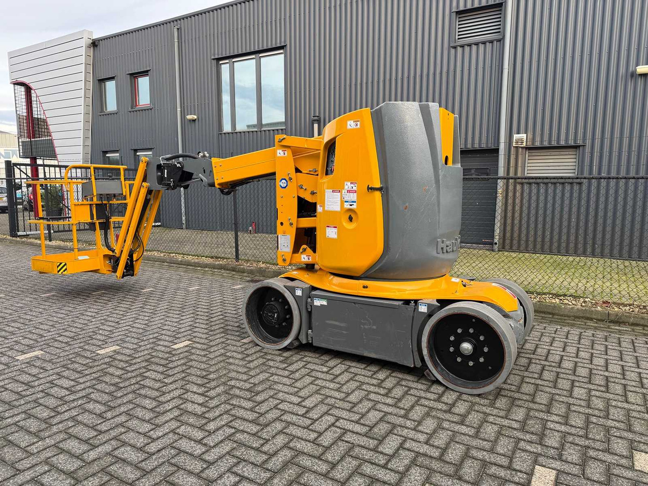 2020 HAULOTTE HA12CJ+ AERIAL WORK PLATFORM - Aerial platform: picture 3 2020 HAULOTTE HA12CJ+ AERIAL WORK PLATFORM - Aerial platform: picture 3