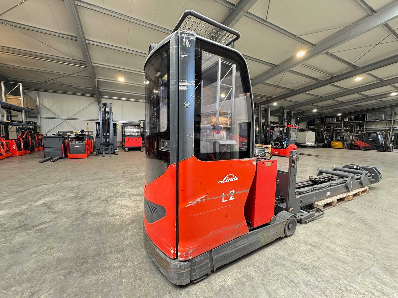 2020 LINDE R16HD ELECTRIC FORKLIFT REACH TRUCK 10 METERS LIFTING HEIGHT CAB 12,911 HOURS - Forklift: picture 1 2020 LINDE R16HD ELECTRIC FORKLIFT REACH TRUCK 10 METERS LIFTING HEIGHT CAB 12,911 HOURS - Forklift: picture 1
