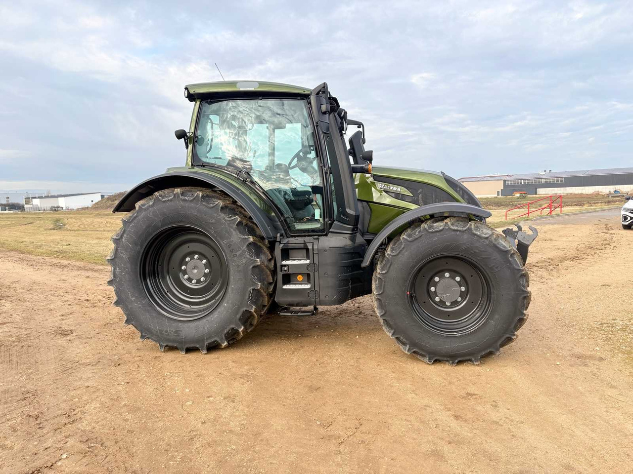 2022 NEW VALTRA N155E ACTIVE TRACTOR - Farm tractor: picture 5 2022 NEW VALTRA N155E ACTIVE TRACTOR - Farm tractor: picture 5