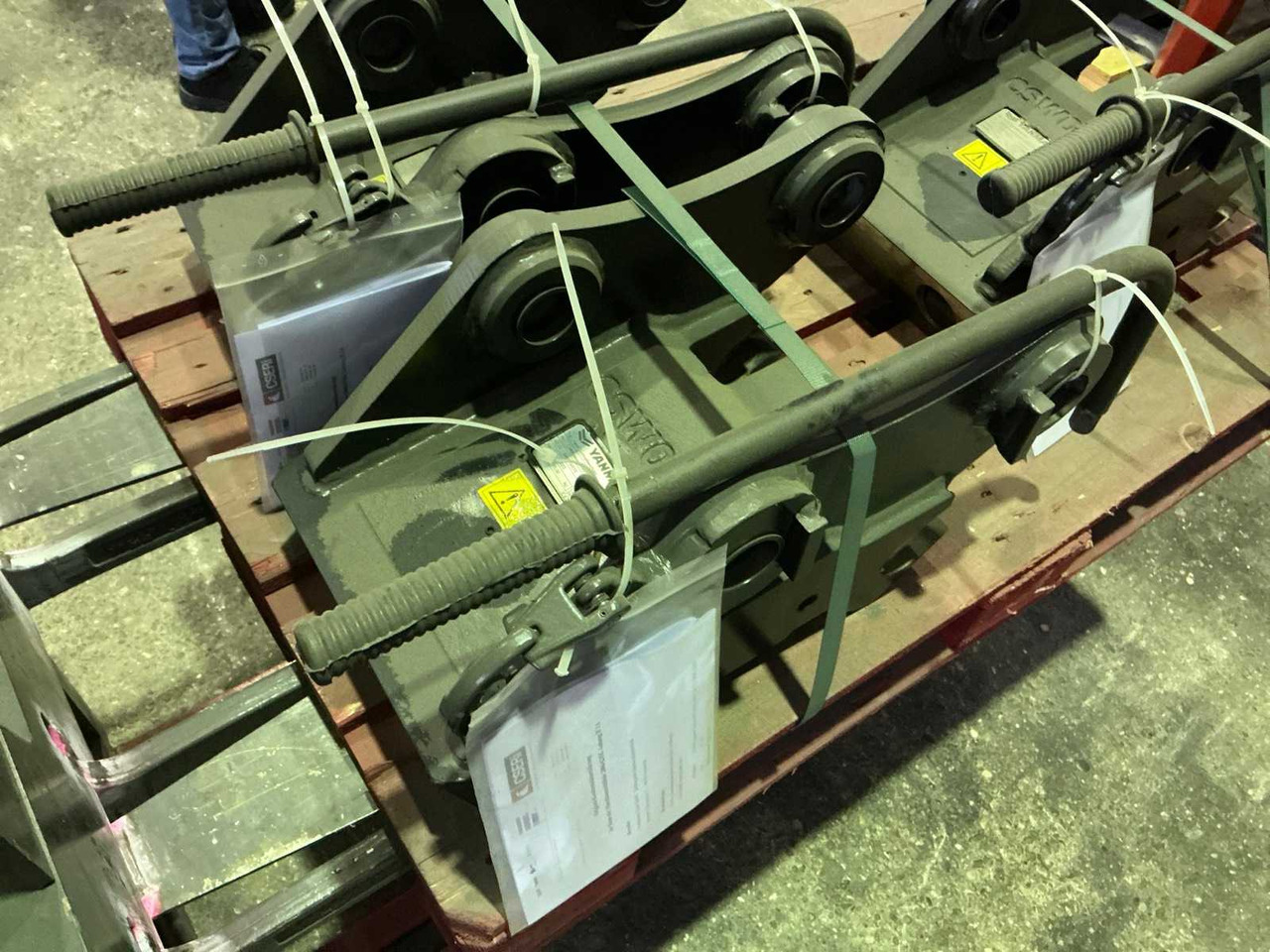 2023 YANMAR 5455750015 QUICK COUPLER, MECH. - Wheel loader: picture 3 2023 YANMAR 5455750015 QUICK COUPLER, MECH. - Wheel loader: picture 3