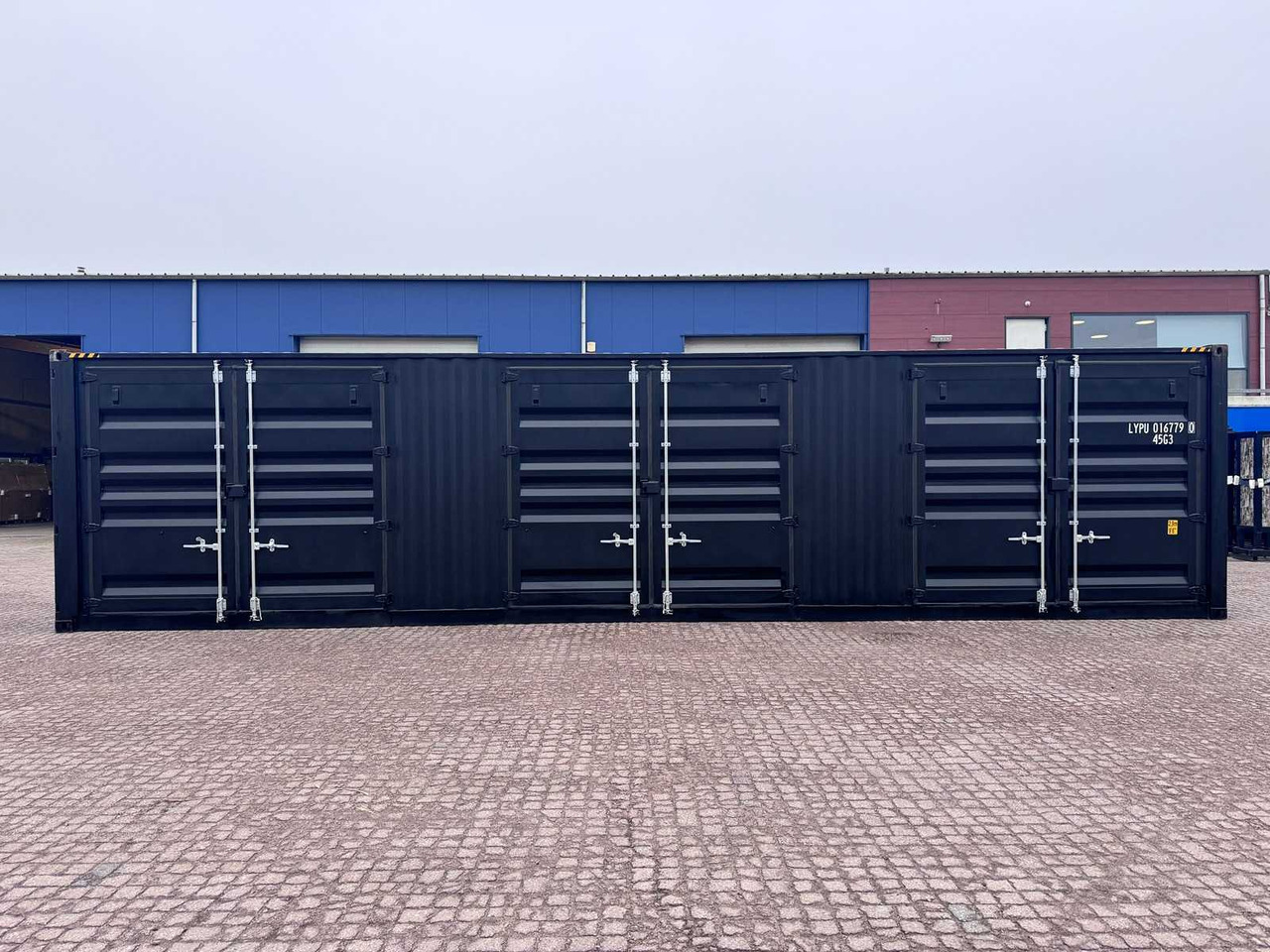 40ft High Cube shipping container with 3 side doors - Shipping container: picture 2 40ft High Cube shipping container with 3 side doors - Shipping container: picture 2