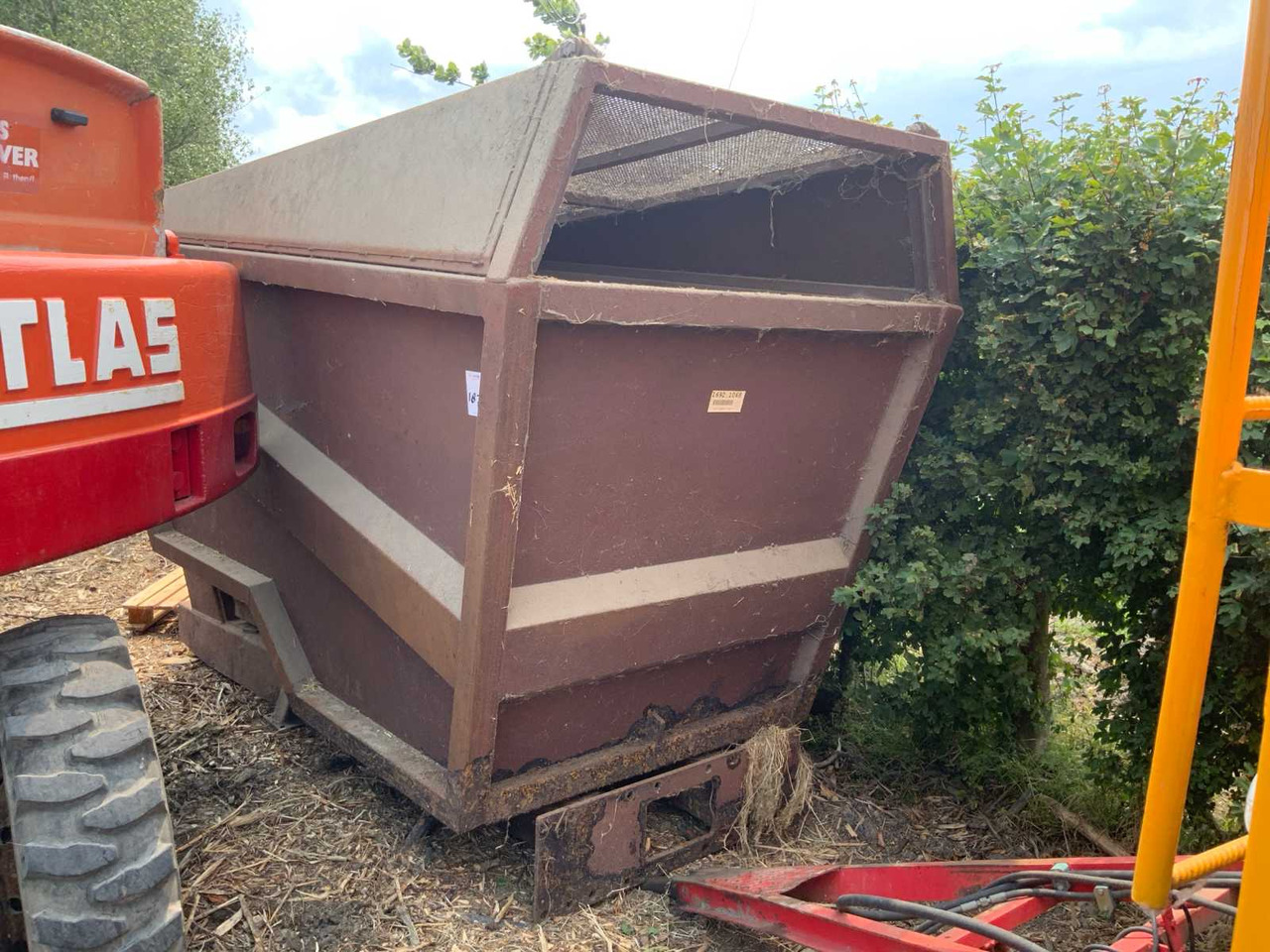6 T - Farm tipping trailer/ Dumper: picture 1 6 T - Farm tipping trailer/ Dumper: picture 1