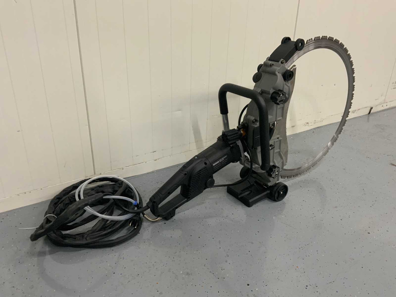 AC8600 - Concrete equipment: picture 4 AC8600 - Concrete equipment: picture 4